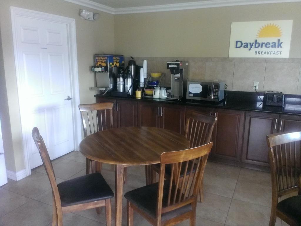 Days Inn By Wyndham Kingman East Ngoại thất bức ảnh