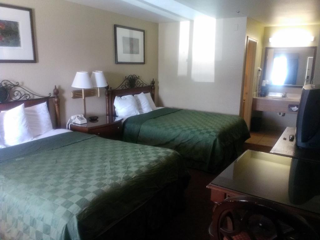 Days Inn By Wyndham Kingman East Ngoại thất bức ảnh