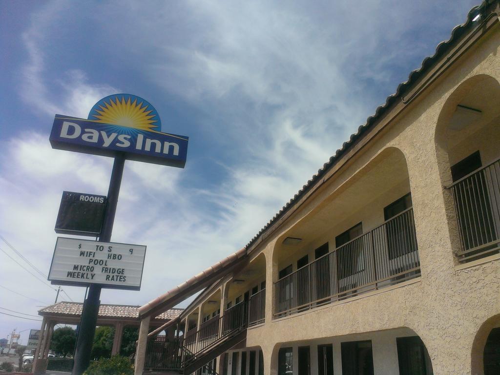 Days Inn By Wyndham Kingman East Ngoại thất bức ảnh