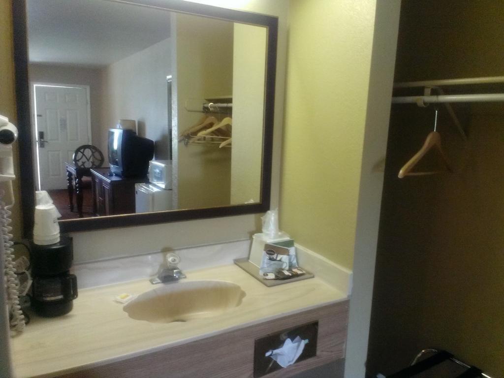 Days Inn By Wyndham Kingman East Ngoại thất bức ảnh