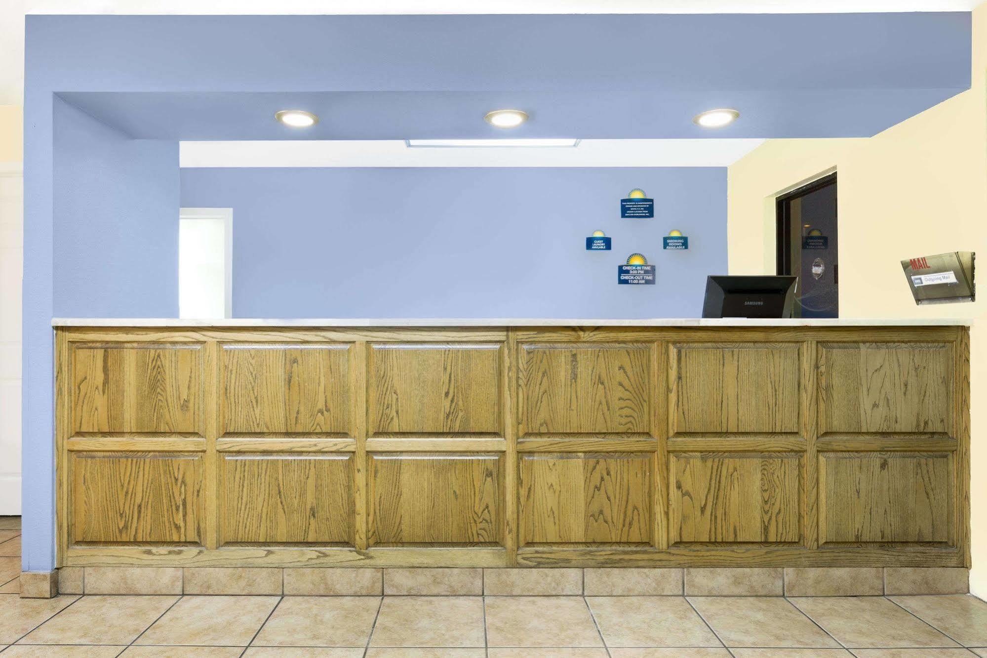 Days Inn By Wyndham Kingman East Ngoại thất bức ảnh