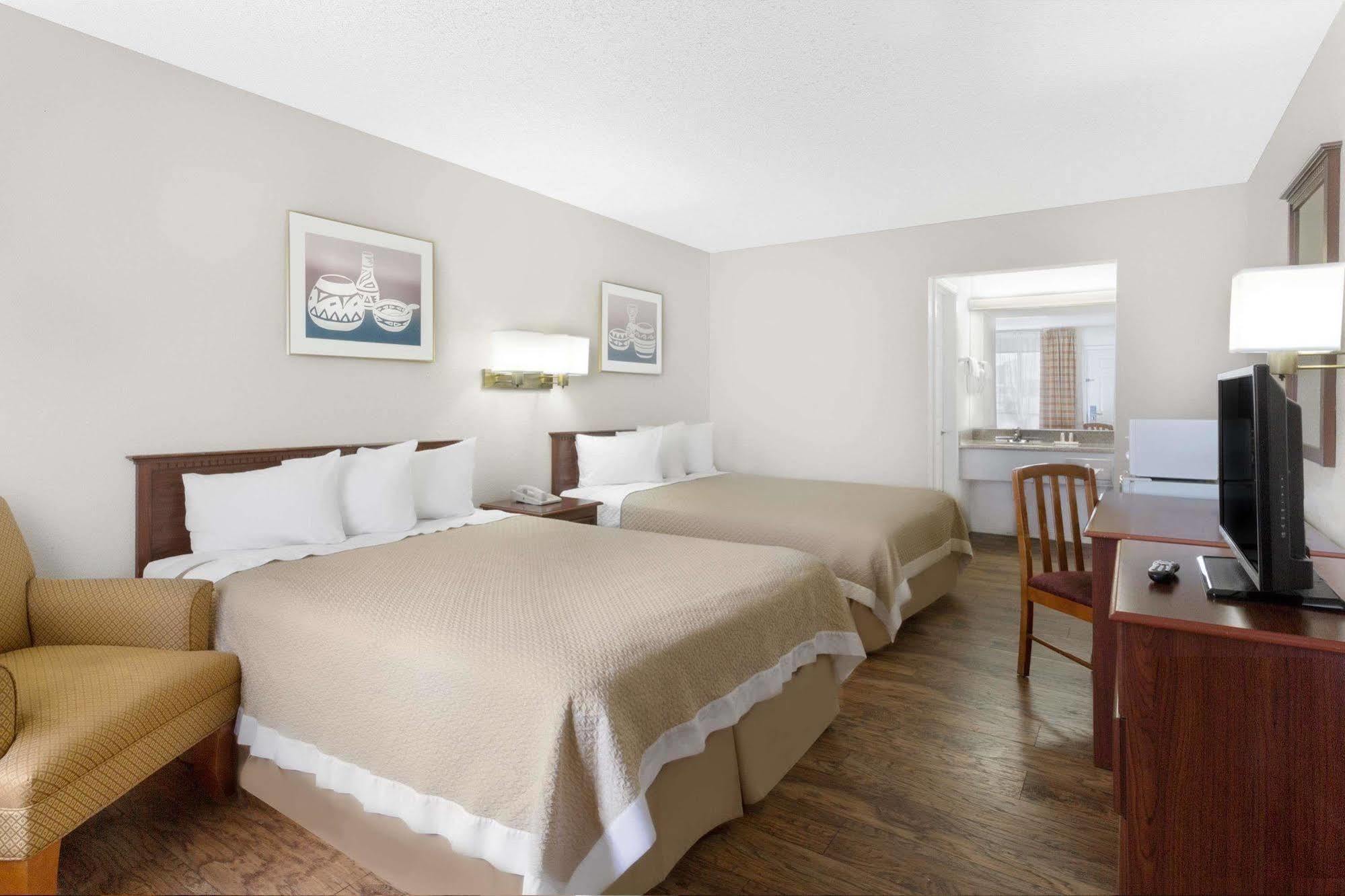 Days Inn By Wyndham Kingman East Ngoại thất bức ảnh